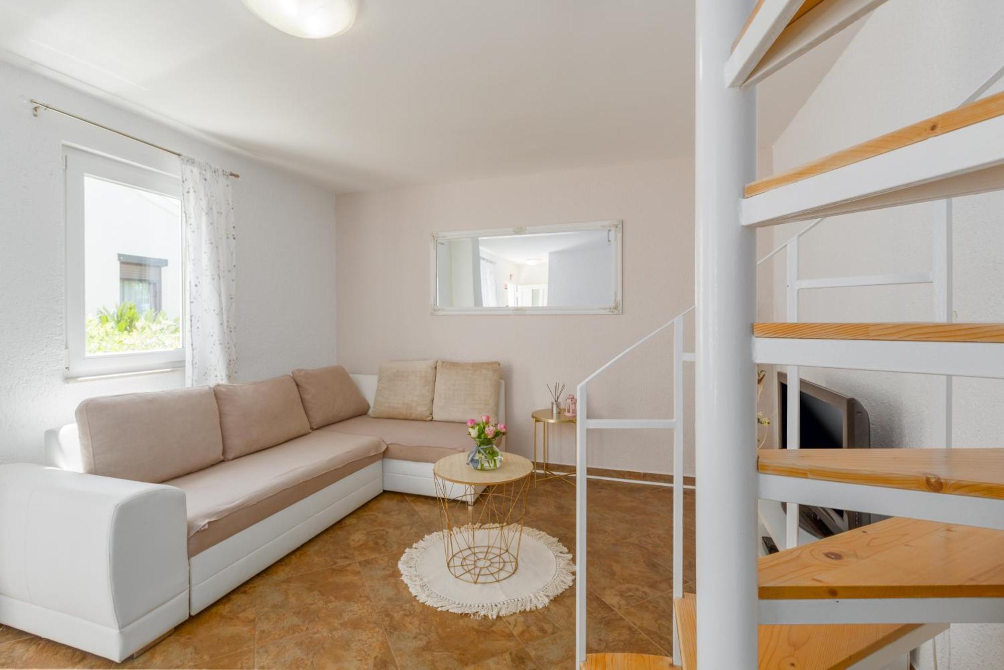 Apartment Leni Near Beach بوريتش المظهر الخارجي الصورة