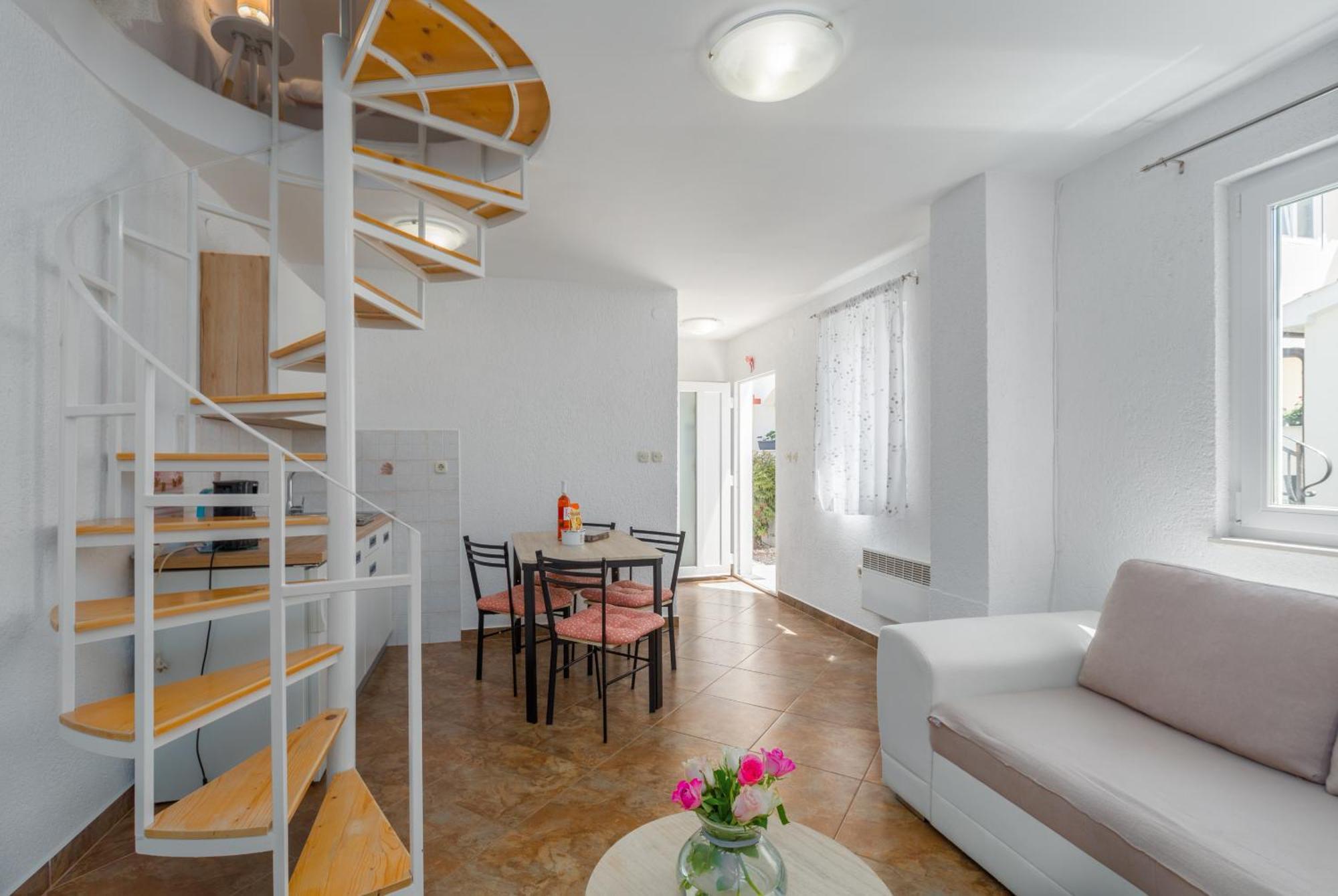 Apartment Leni Near Beach بوريتش المظهر الخارجي الصورة
